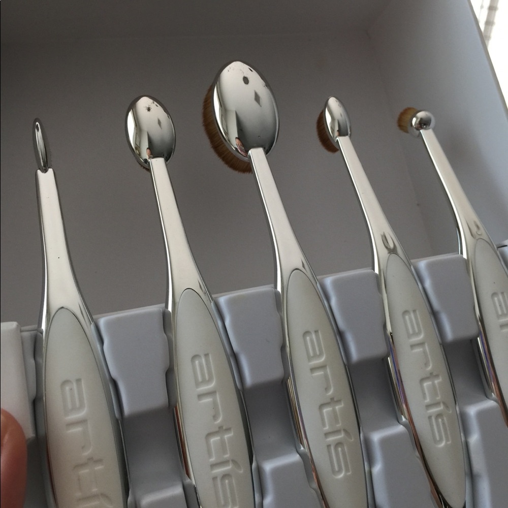 Artis makeup brush set - Picture 7 of 7